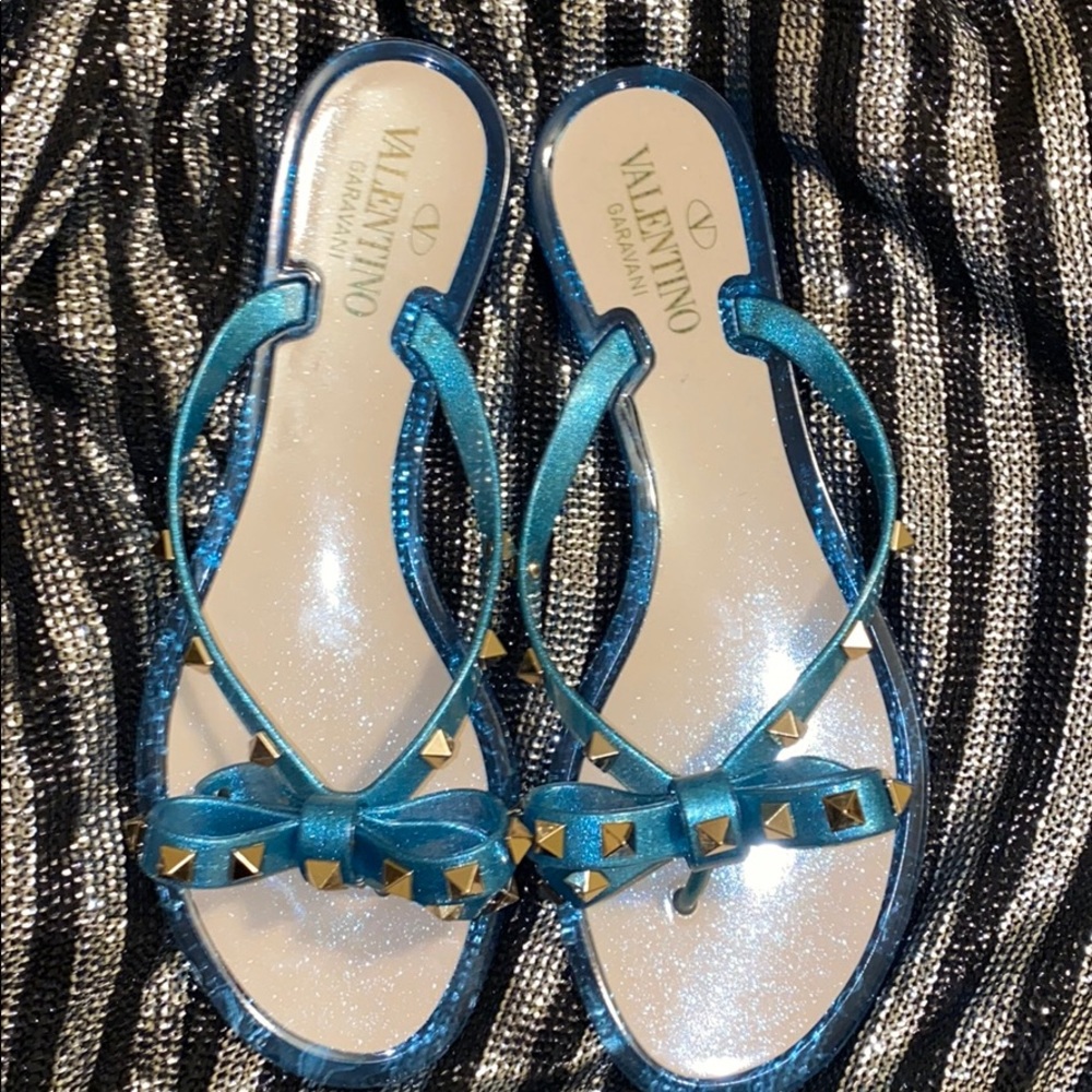 Never worn Valentino Garavani Flip flops